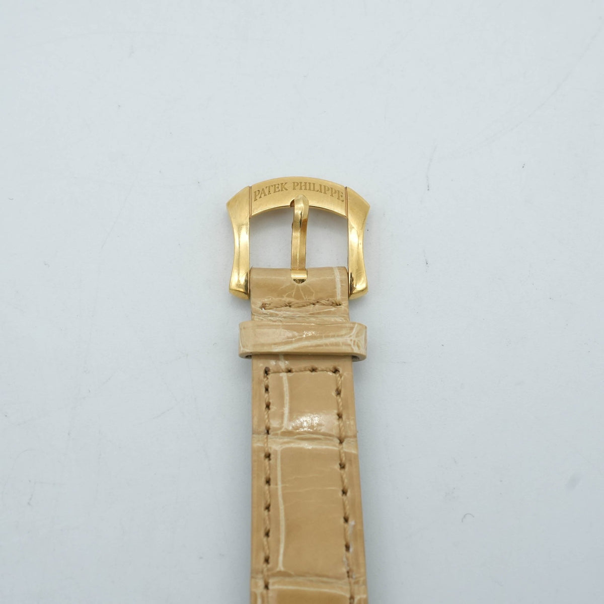 PATEK PHILIPPE 18K Yellow Gold 28mm Calatrava 4905J ladies manual winding