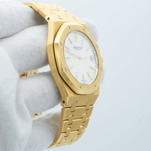 Audemars Piguet Royal Oak 15202BA.OO.0944BA.01 18K Yellow gold White Dial