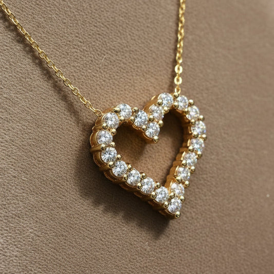 "PEND01042" Diamond Heart Pendant On A Chain in 14K Yellow Gold PEND01042