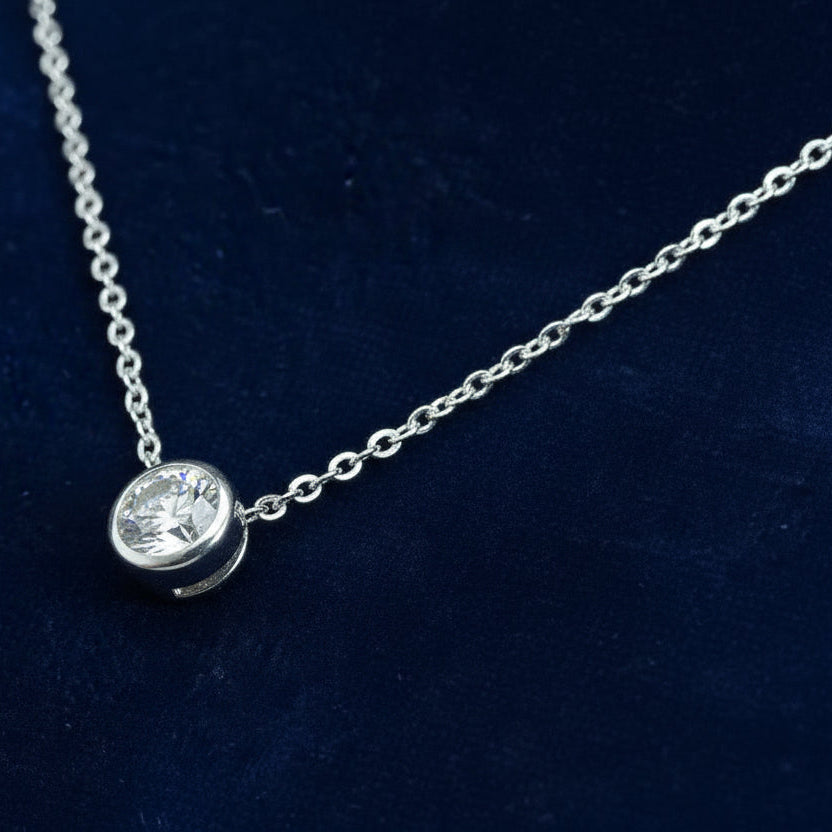 "PEND01056" ROUND DIAMOND NECKLACE 18K WHITE GOLD