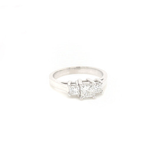 " 3STRG01017 " 1.01Carat Round Diamond Three Stone Engagement Ring