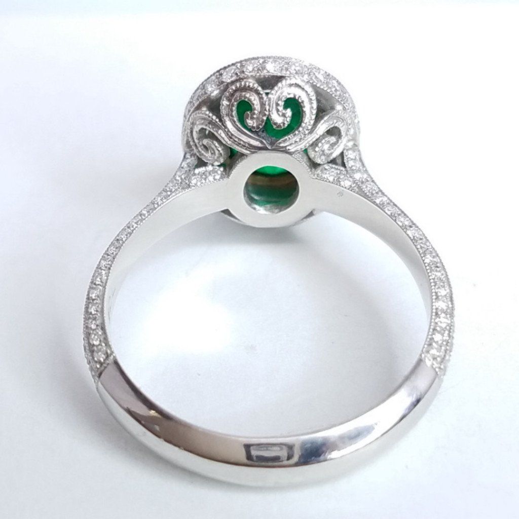 "LADRG01835" Vintage Style Green Emerald Ring