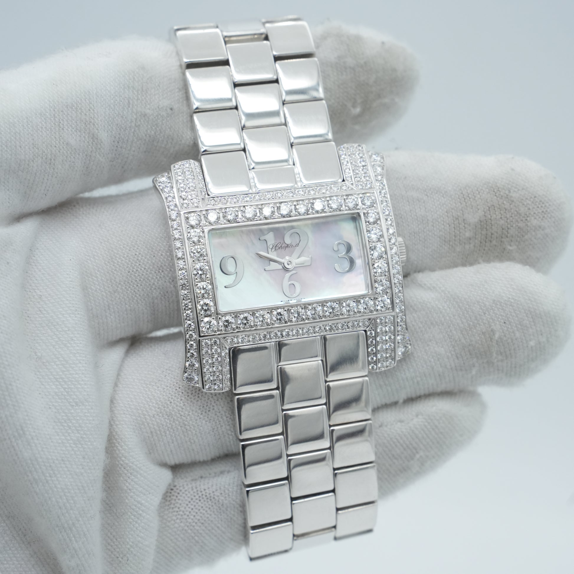Chopard Classique 109265 1001 MOP Dial 32mm White Gold