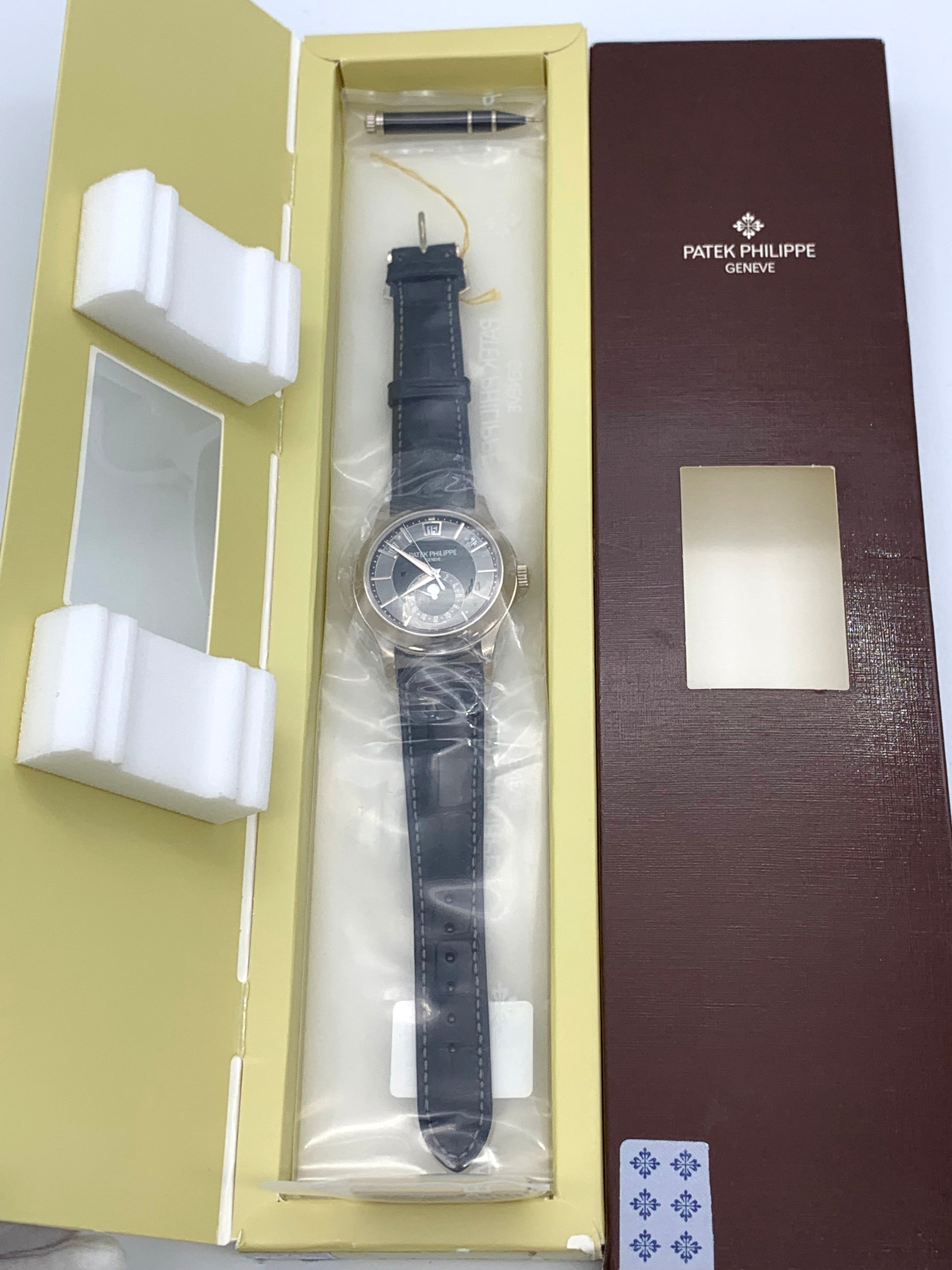 Patek Philippe Complications 5205G-010 Annual Calendar White Gold Black Dial