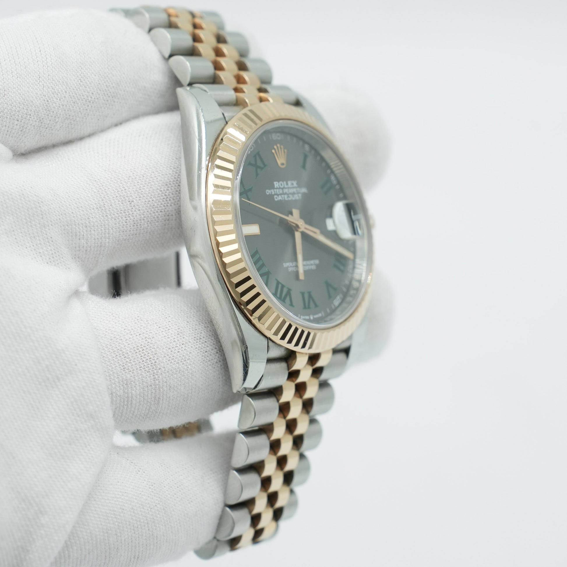Rolex Datejust 41mm Wimbledon Dial 126333 Two Tone Yellow Gold/Steel