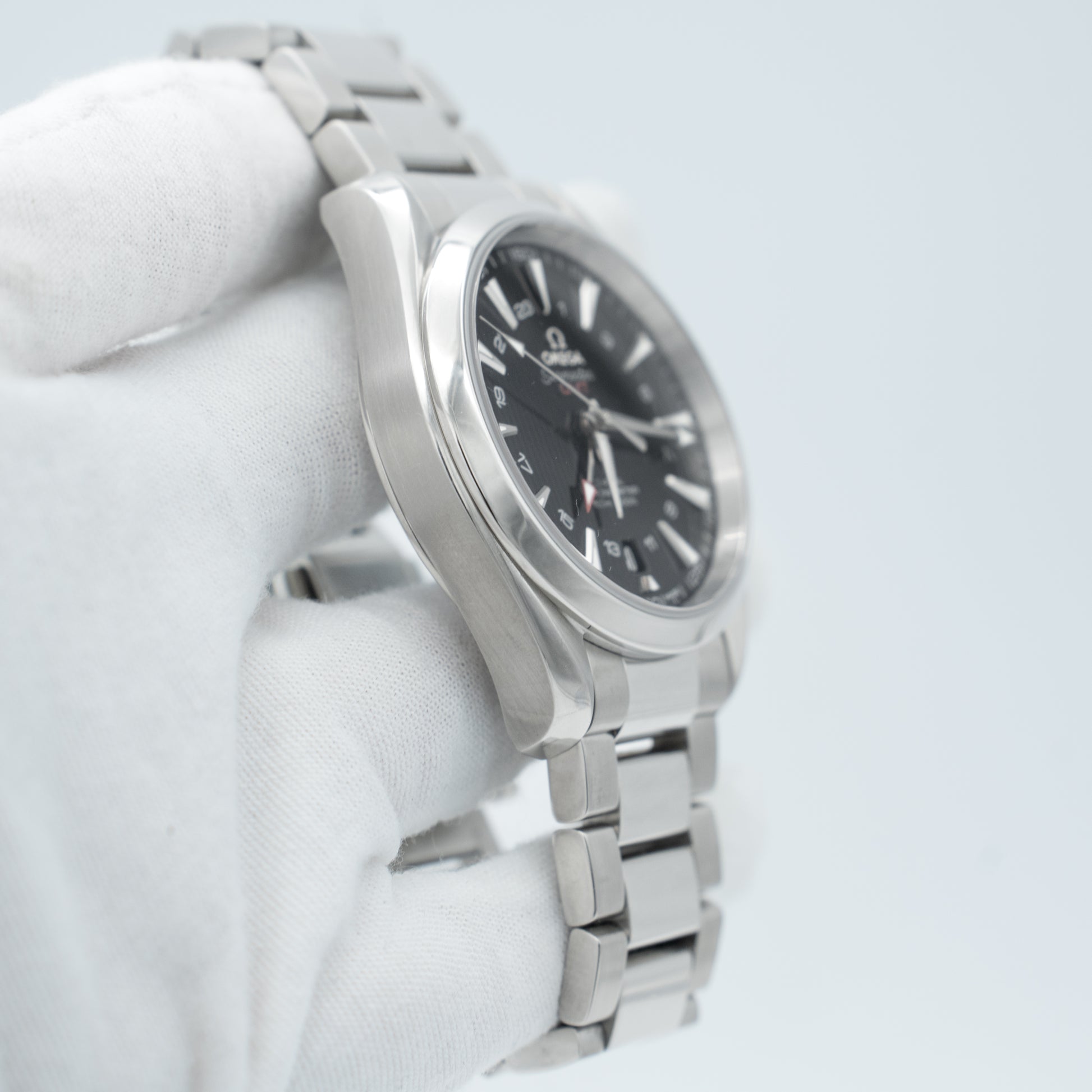 Omega Seamaster Aqua Terra Co-Axial Chronometer GMT 231.10.43.22.01.001