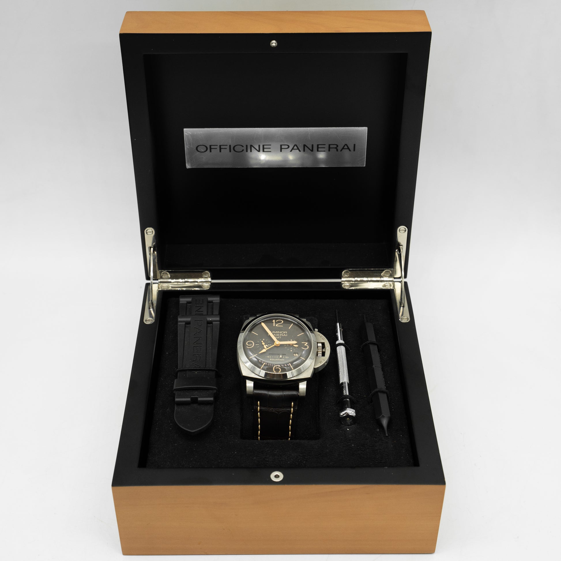 Panerai 8 Days Gmt Equation Of Time Luminor 1950 PAM00656 47mm