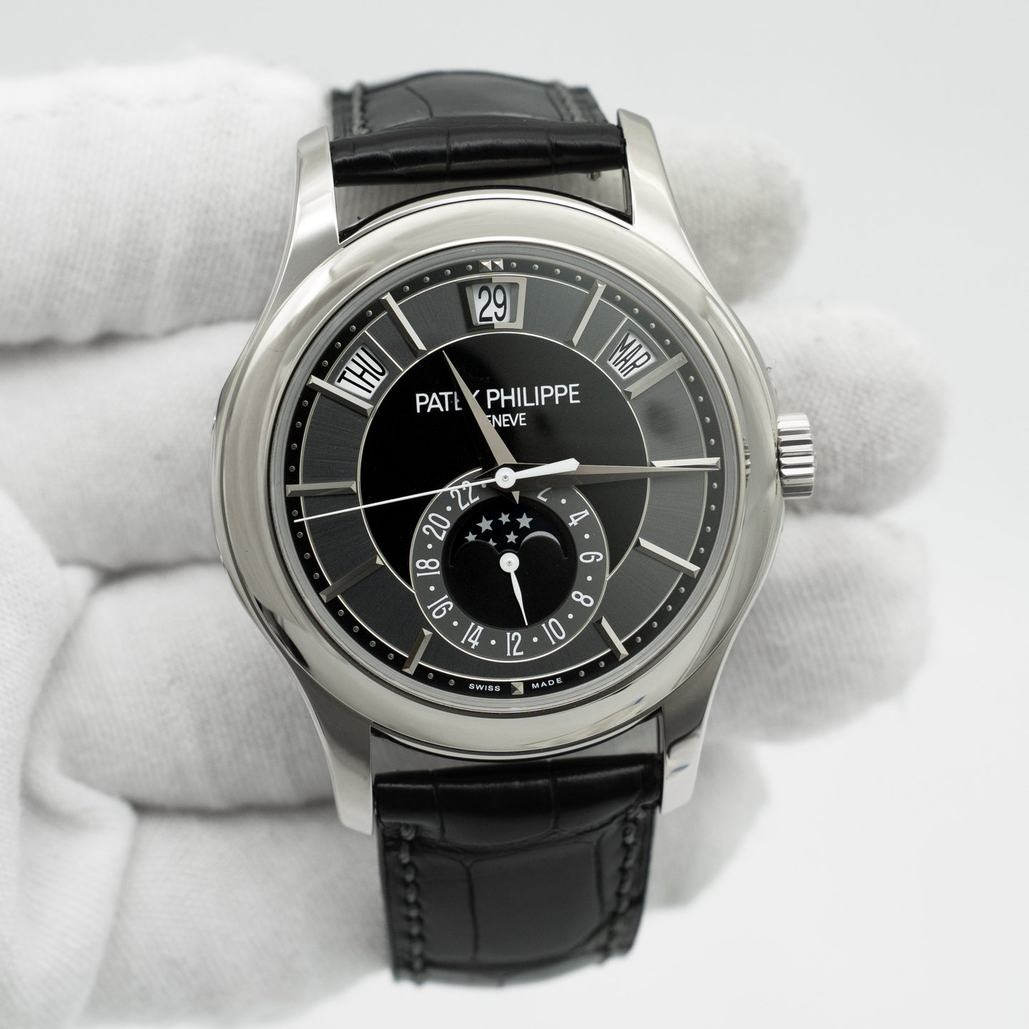 Patek Philippe Complications 5205G-010 Annual Calendar White Gold Black Dial
