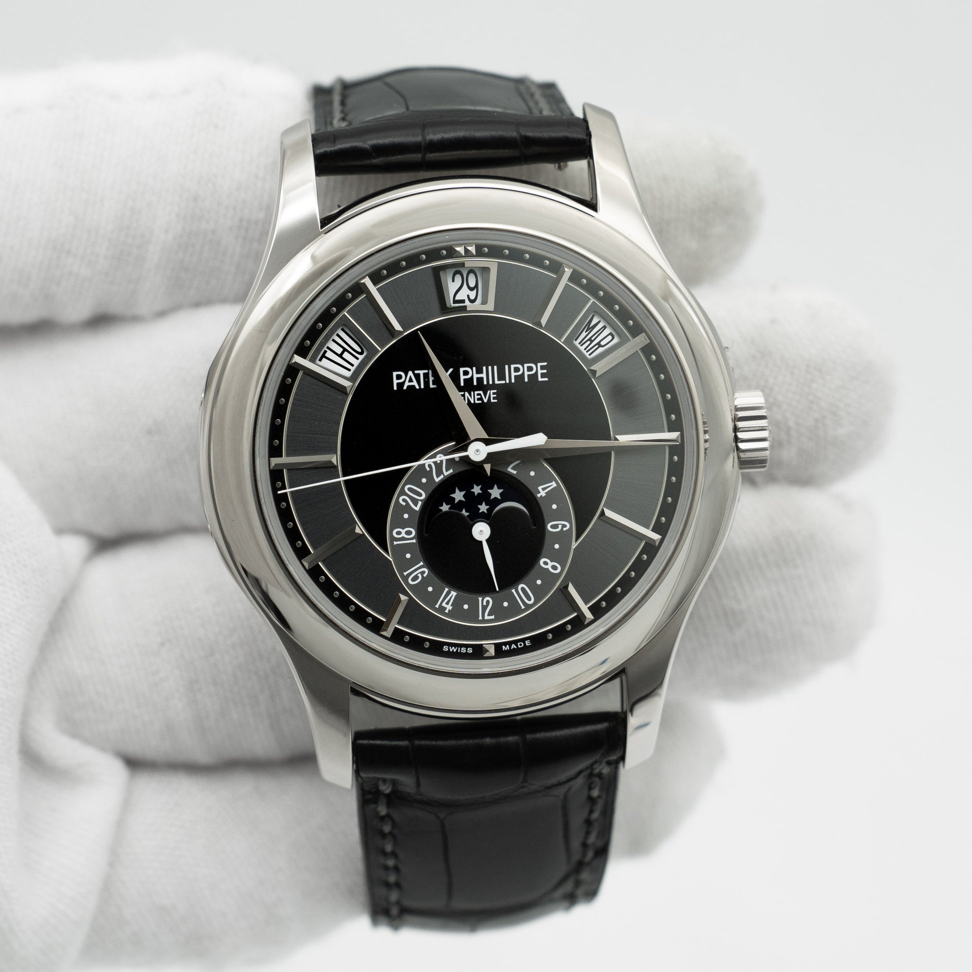 Patek Philippe Complications 5205G-010 Annual Calendar White Gold Black Dial