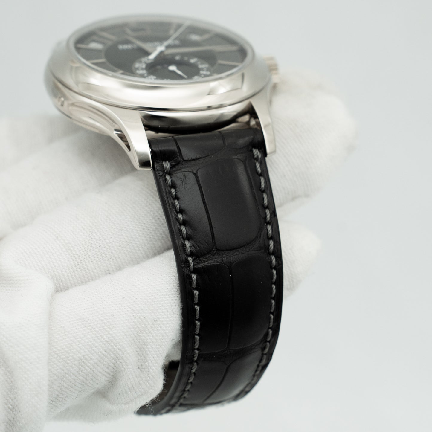 Patek Philippe Complications 5205G-010 Annual Calendar White Gold Black Dial