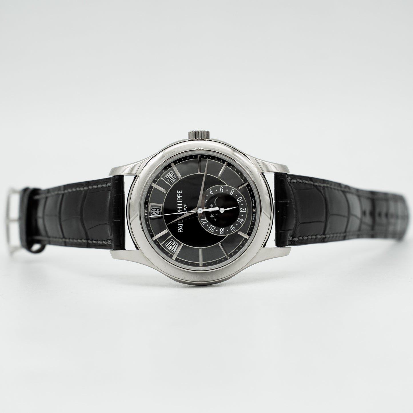Patek Philippe Complications 5205G-010 Annual Calendar White Gold Black Dial