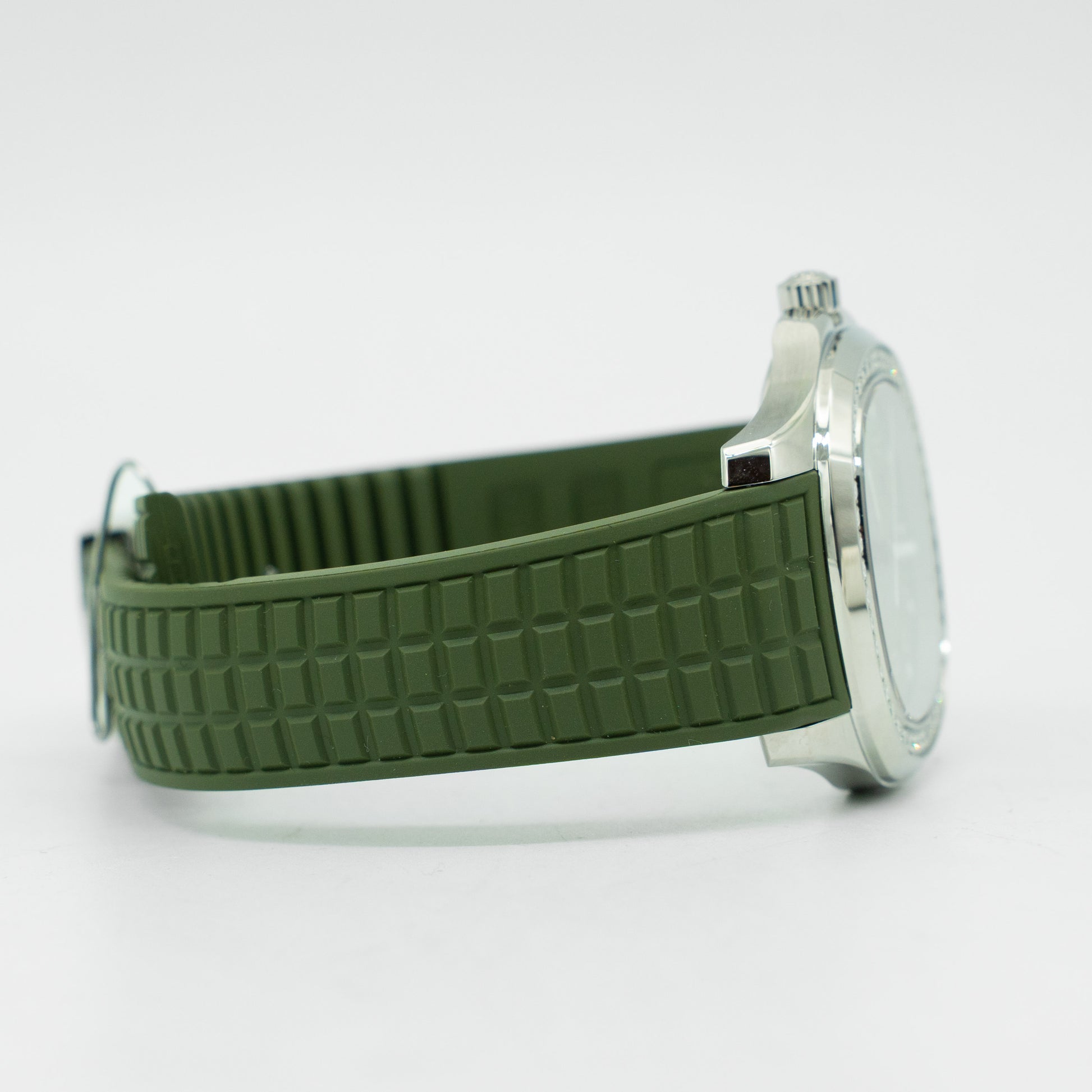 Patek Philippe Aquanaut 5267/200A-011 Khaki Green Dial Uncut Strap