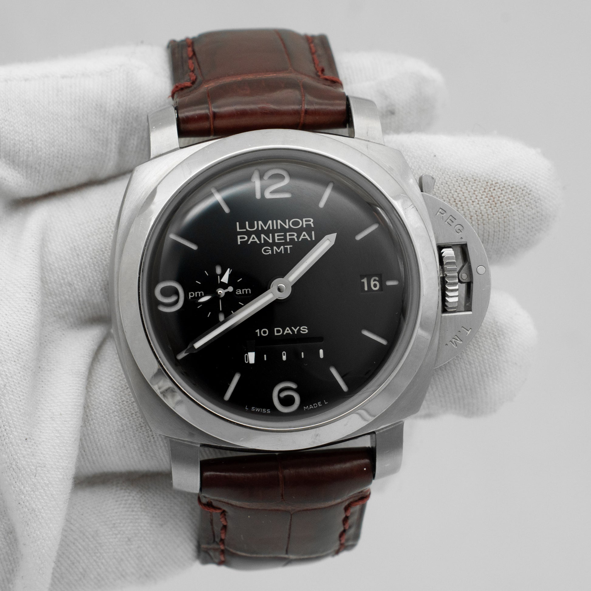 Panerai Luminor Marina GMT Stainless Steel Watch PAM00270