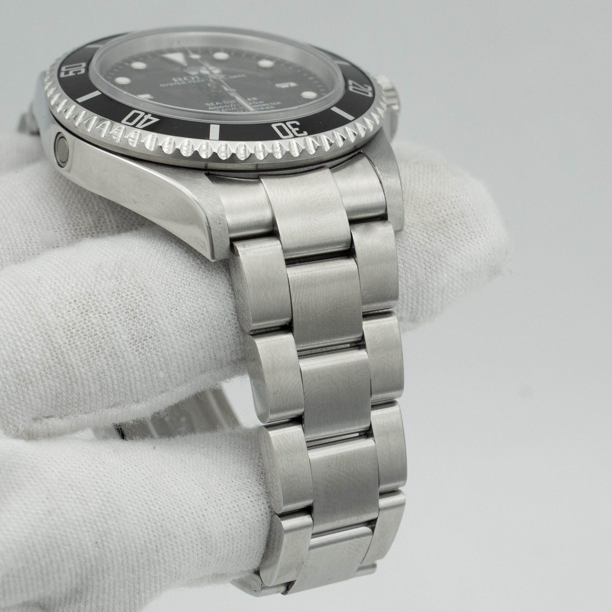 Rolex Sea-Dweller 16600 Silver Oyster Bracelet with Black Bezel