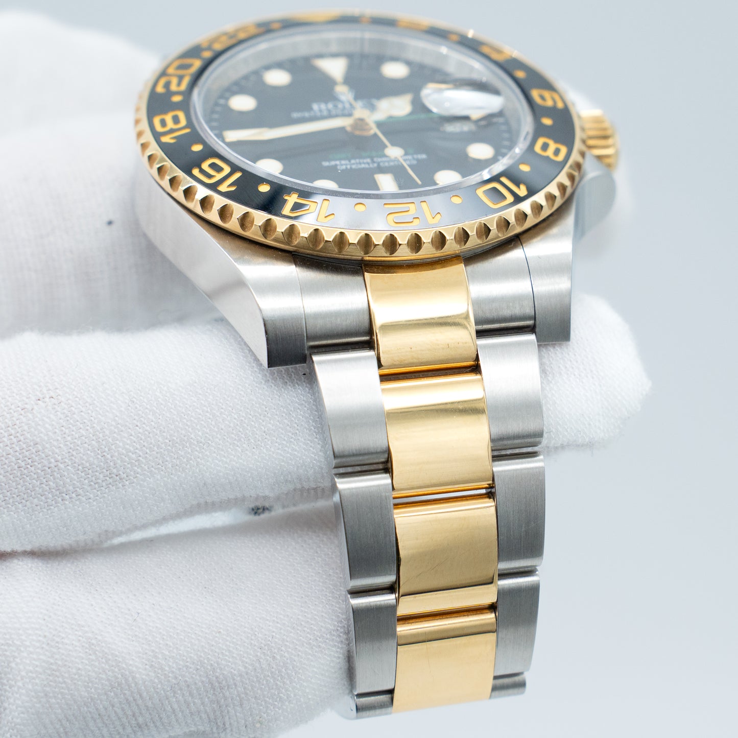 Rolex GMT-Master II Ceramic 116713LN BLACK Two-Tone 18K Gold 40mm