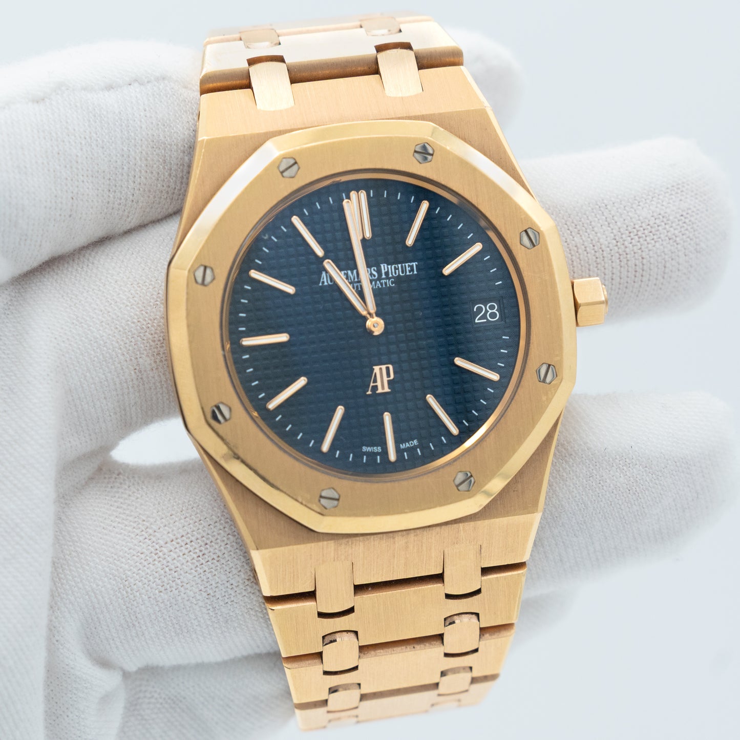 Audemars Piguet Royal Oak Extra Thin Jumbo 15202OR.OO.1240OR.01 39mm Blue Dial