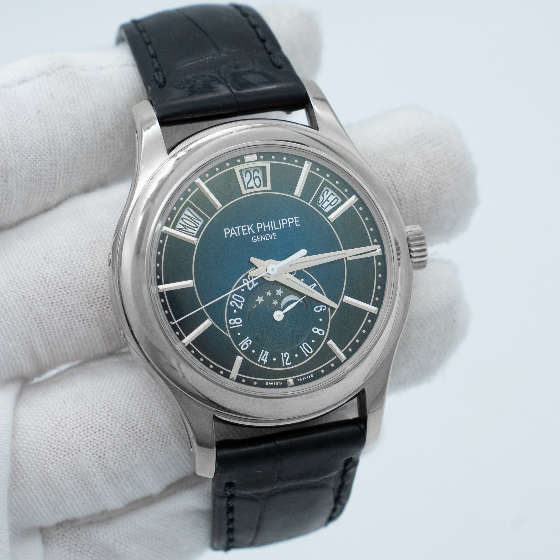 Patek Philippe Annual Calendar 5205G-013 40mm Blue Dial