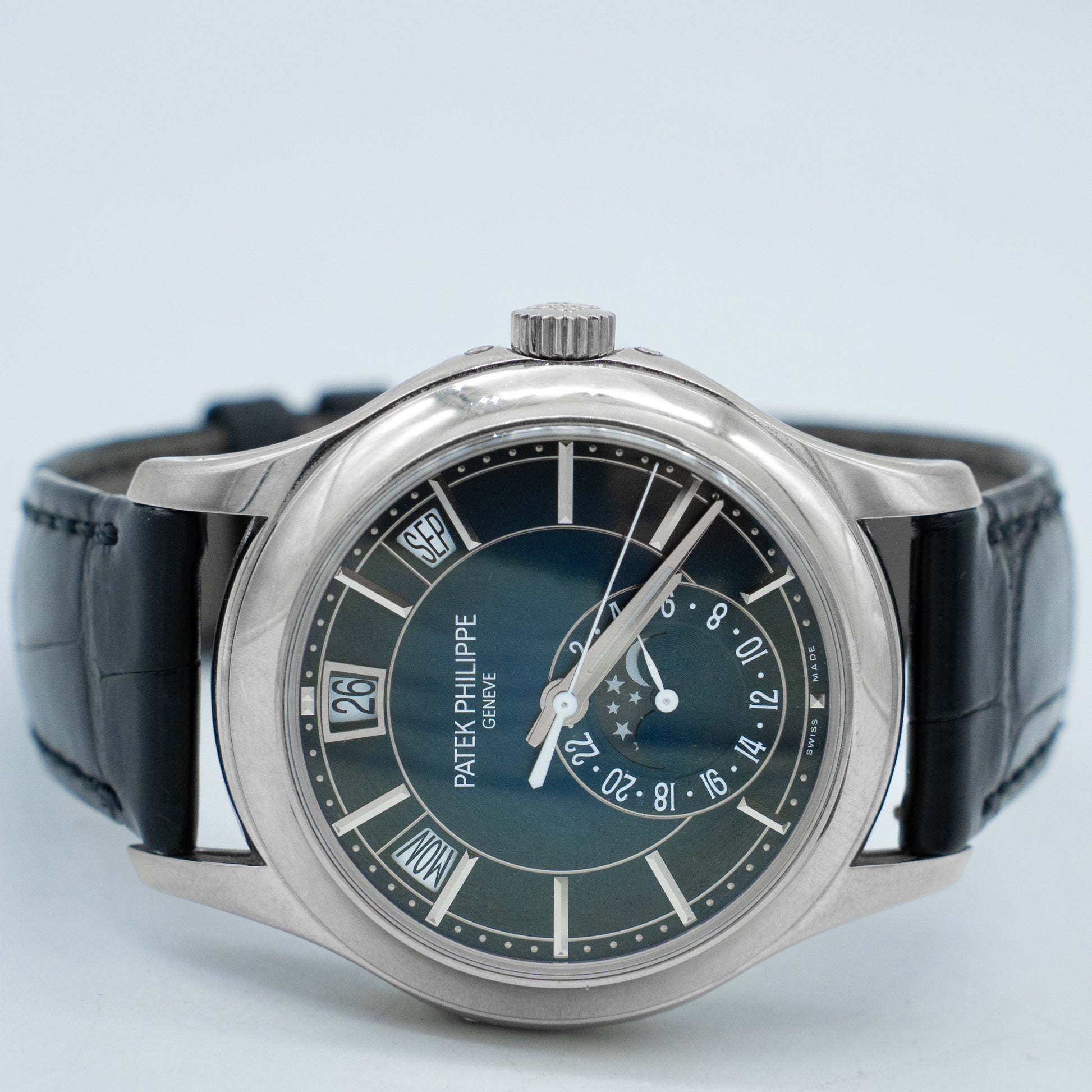 Patek Philippe Annual Calendar 5205G-013 40mm Blue Dial