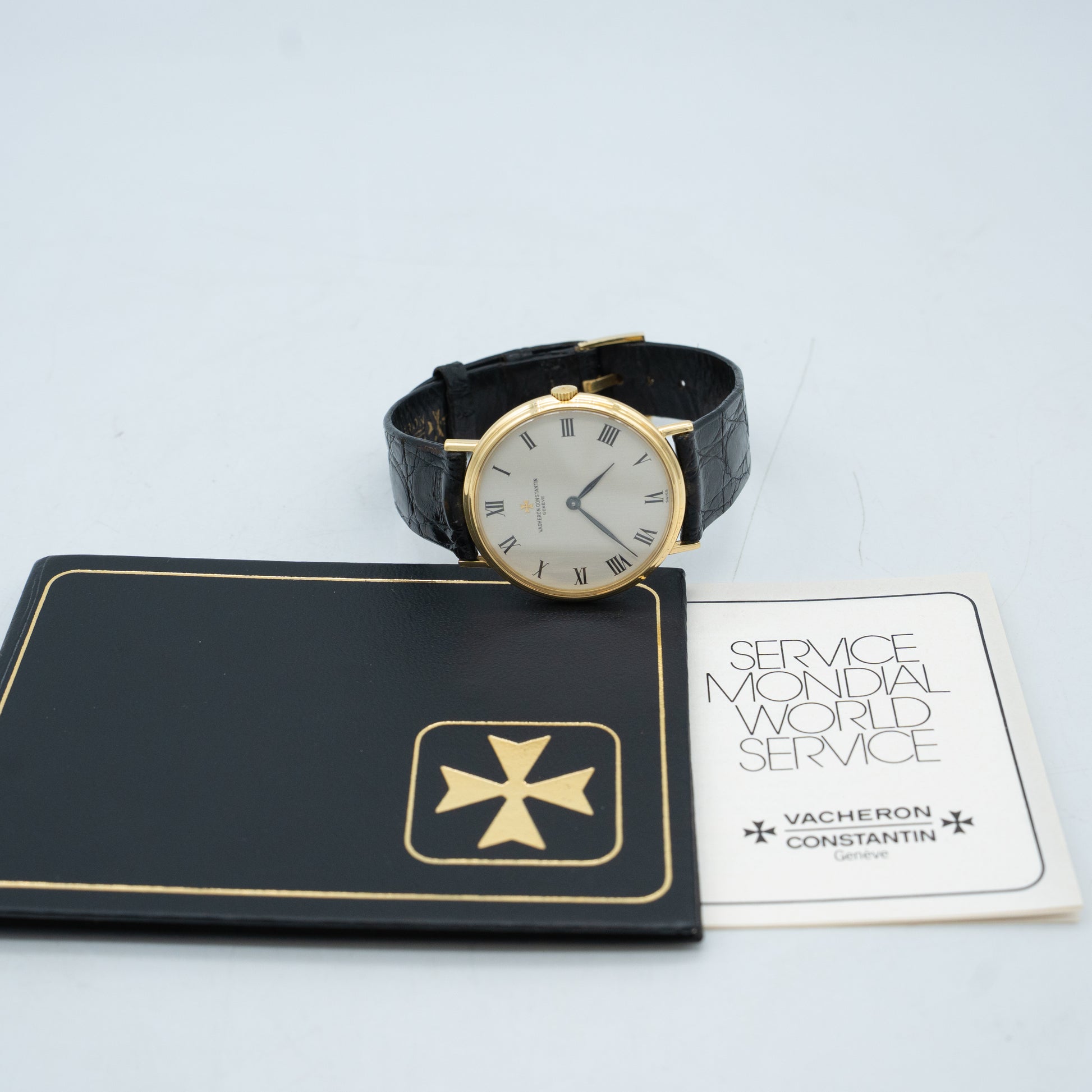 Vacheron Constantin Classic 39004 18K Yellow Gold Manual Winding 34mm
