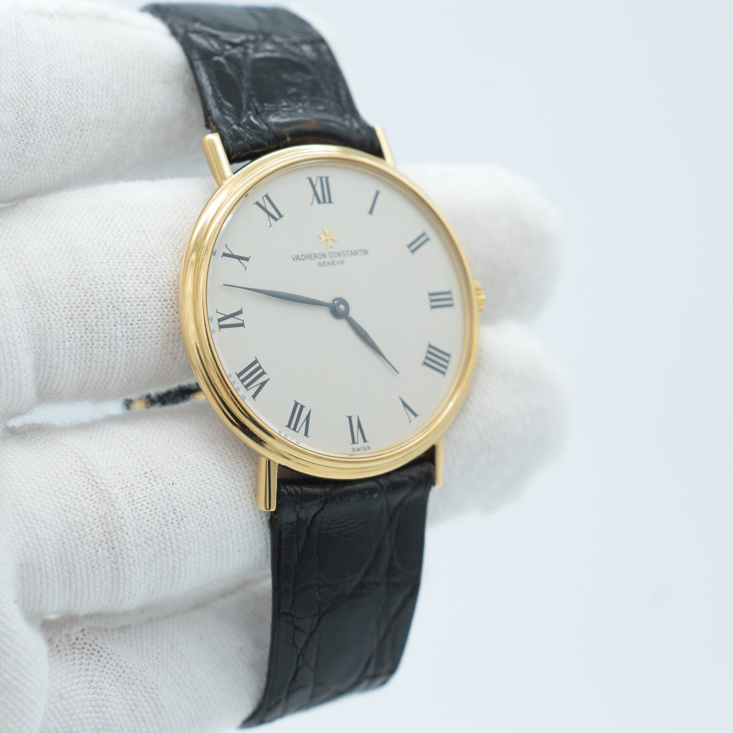 Vacheron Constantin Classic 39004 18K Yellow Gold Manual Winding 34mm