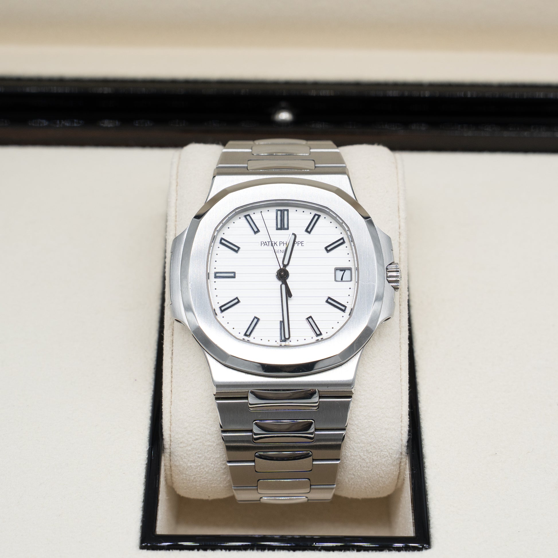 Patek Philippe Nautilus 5711/1A-011 White Dial 2012 Box & Papers