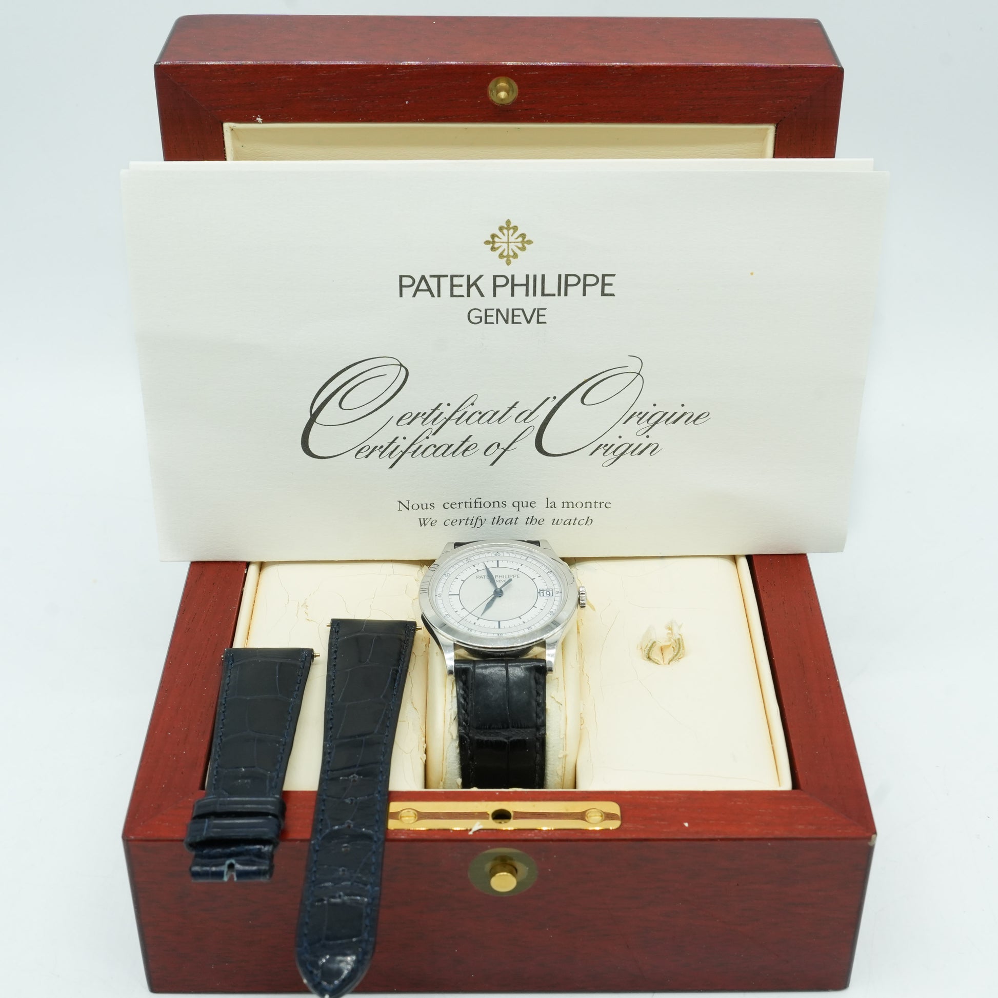 Patek Philippe Calatrava 5296G-001 38mm White Dial