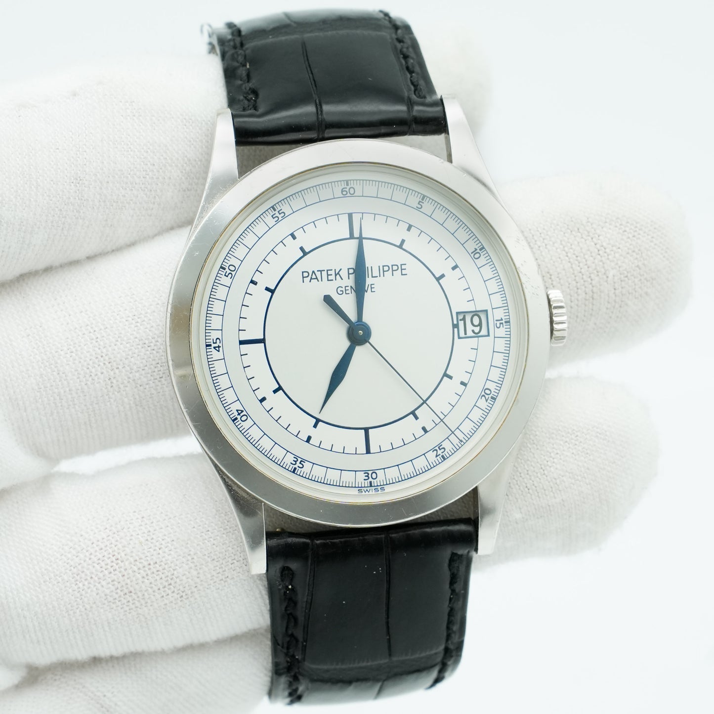 Patek Philippe Calatrava 5296G-001 38mm White Dial