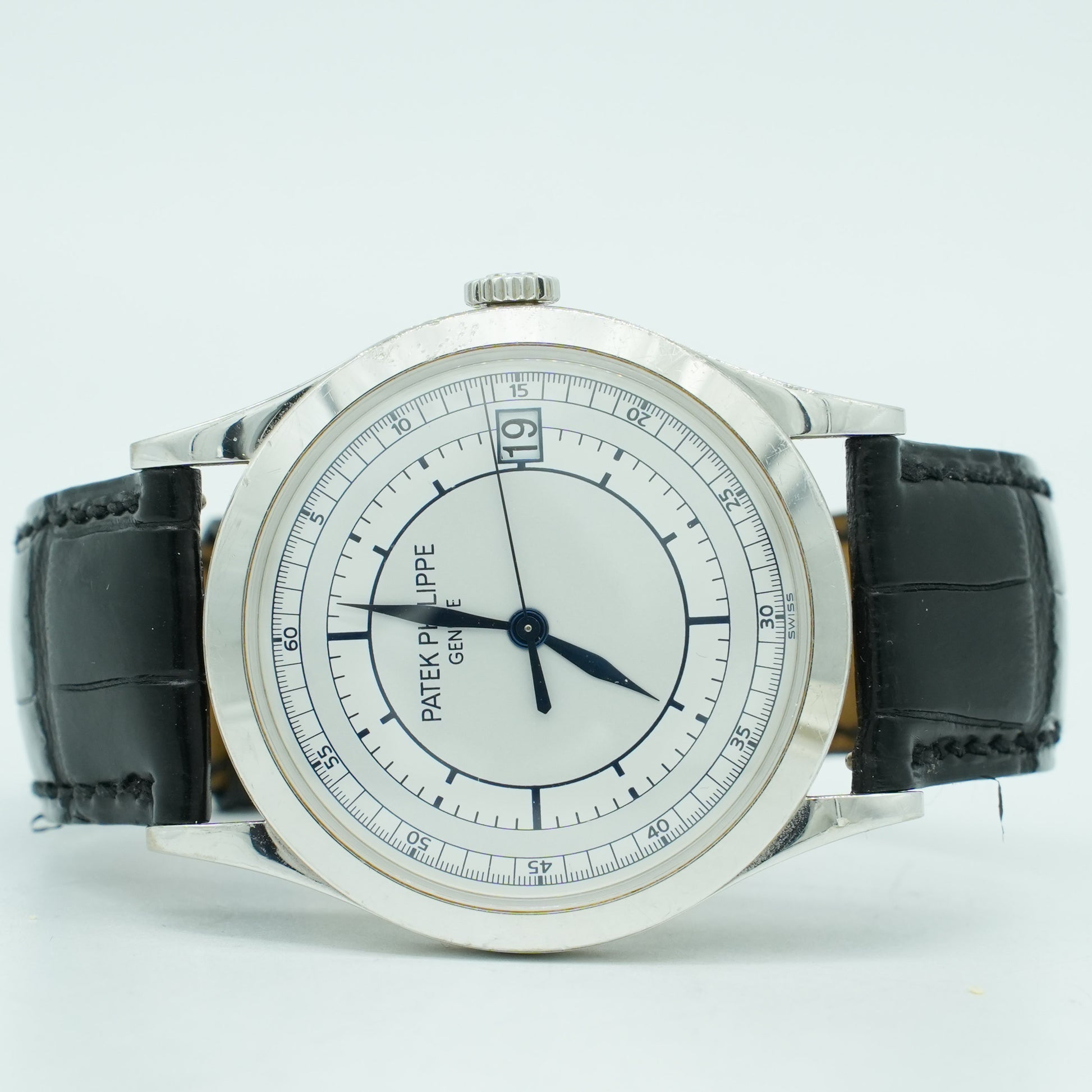 Patek Philippe Calatrava 5296G-001 38mm White Dial