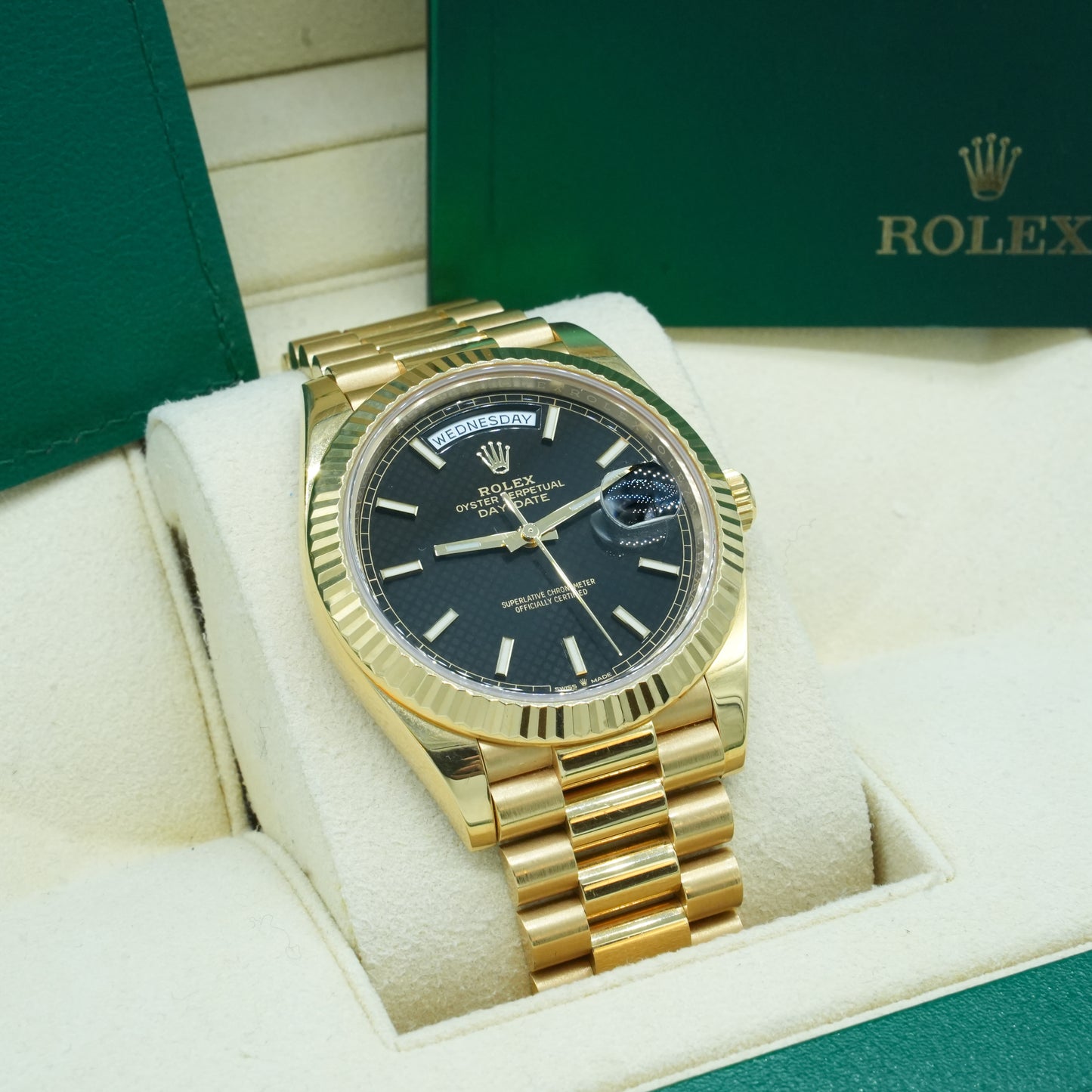 Rolex Day-Date 40 President 228238 Black Stick Yellow Gold