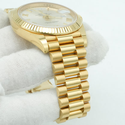 Rolex Day-Date II President 41mm Silver Roman 18K Yellow Gold 218238