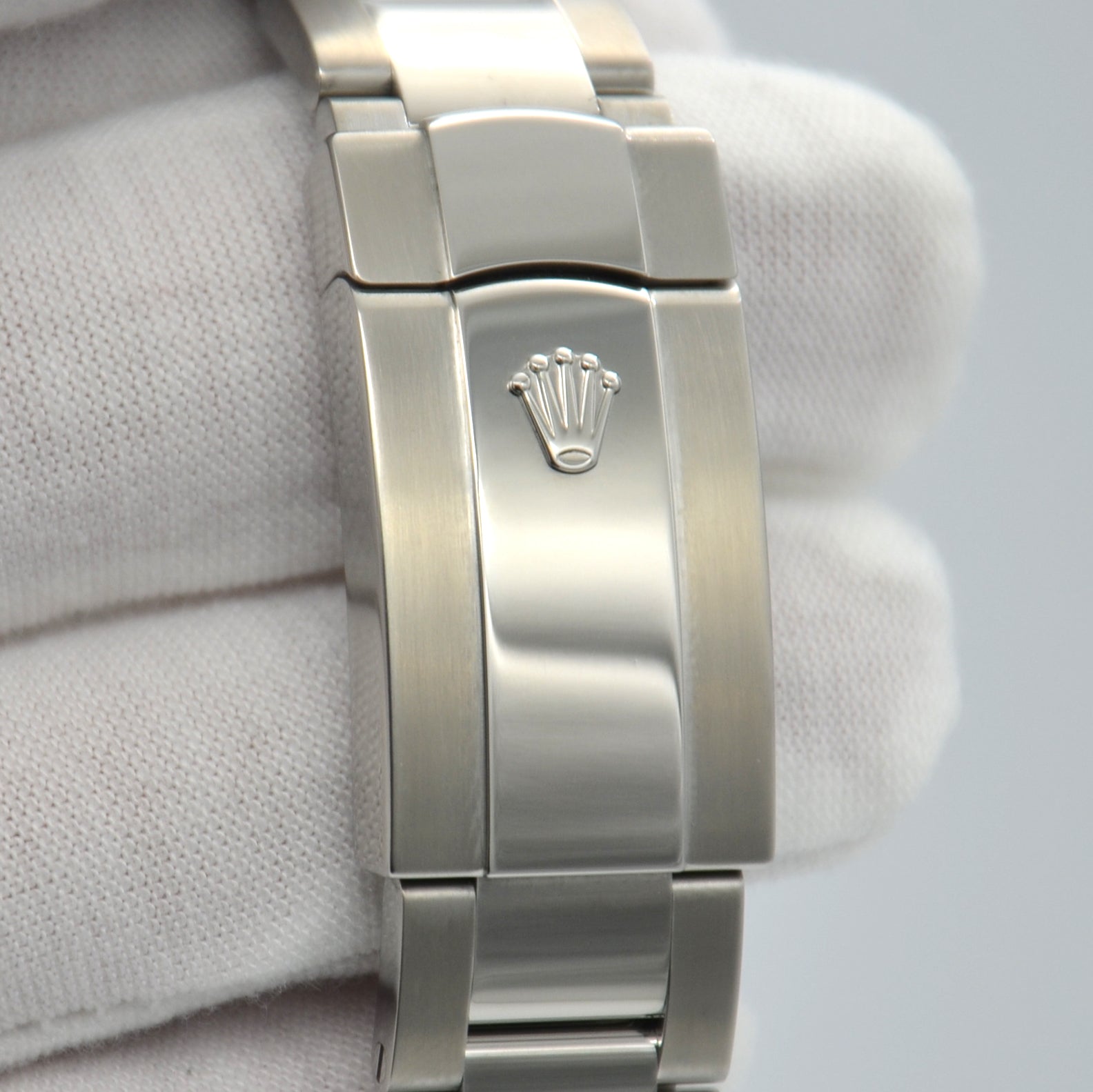 Rolex Datejust 36mm Black Roman Dial Oyster band 116200