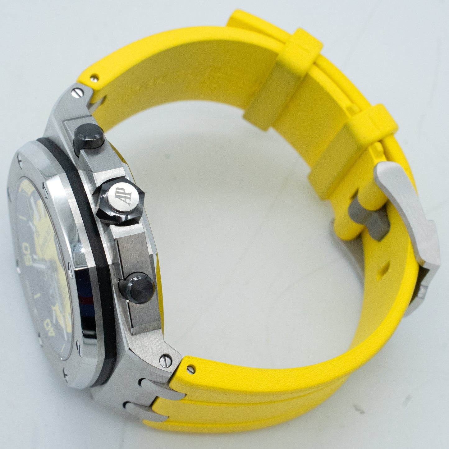 Audemars Piguet 26703ST.OO.A051CA.01 Royal Oak Offshore Diver 42mm Yellow Dial