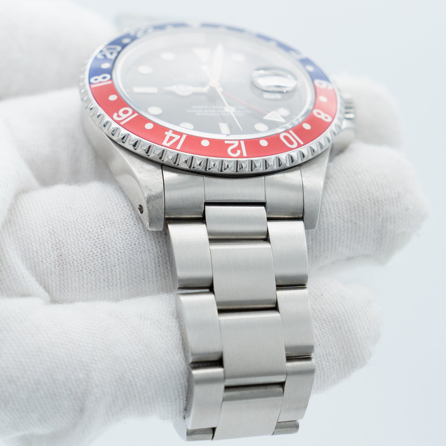 Rolex GMT-Master Pepsi Black Dial Steel 40mm 16700