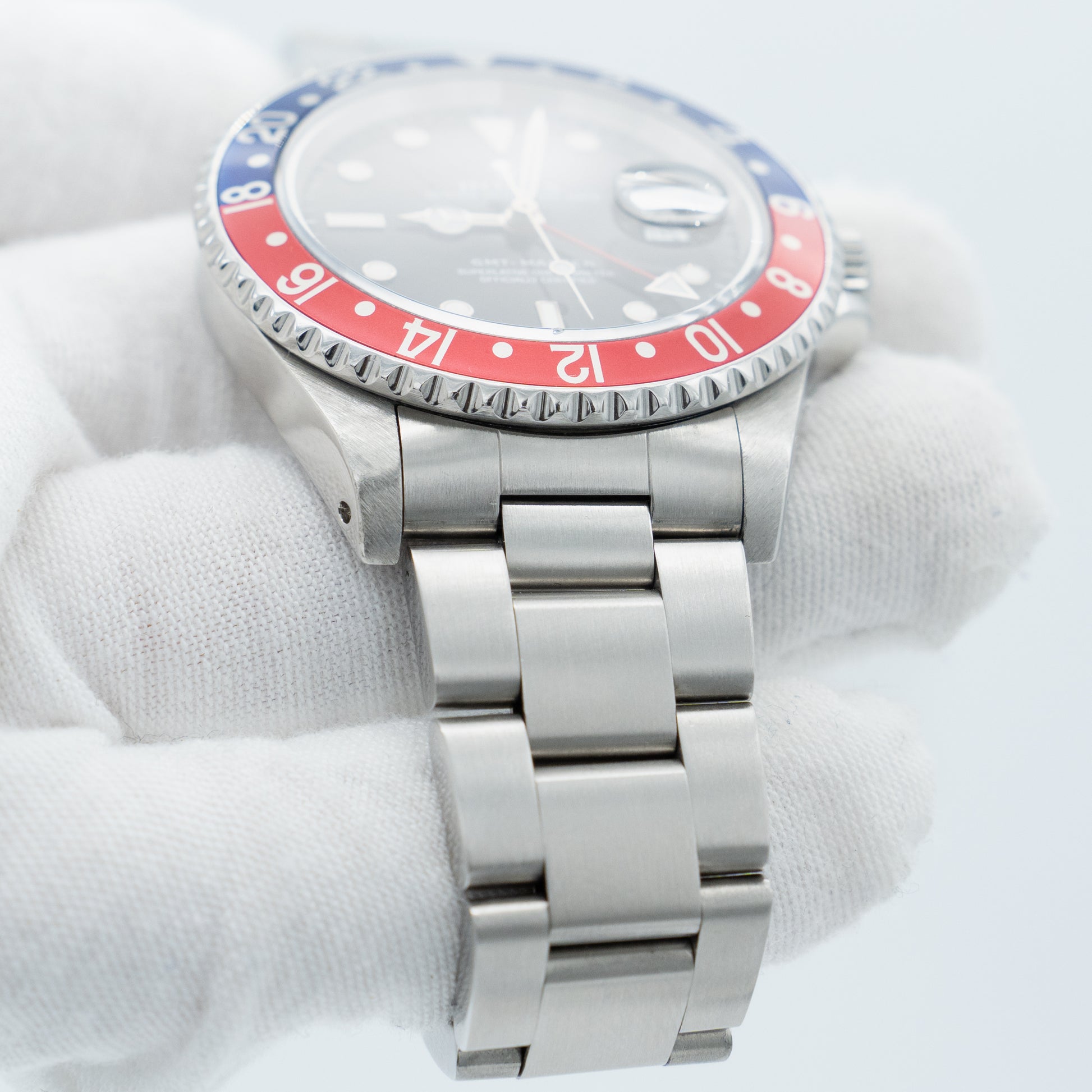 Rolex GMT-Master Pepsi Black Dial Steel 40mm 16700