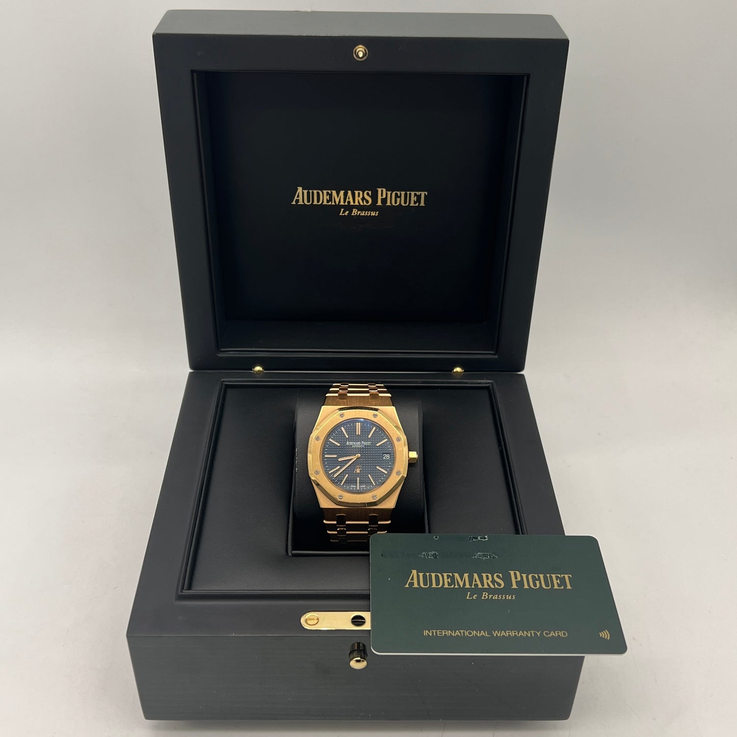 Audemars Piguet Royal Oak Extra Thin Jumbo 15202OR.OO.1240OR.01 39mm Blue Dial