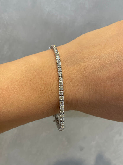 5.49ct Dimonds and 14k White Gold Tennis Bracelet