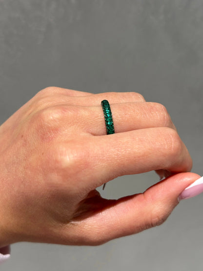 18K White Gold & Emerald Ring
