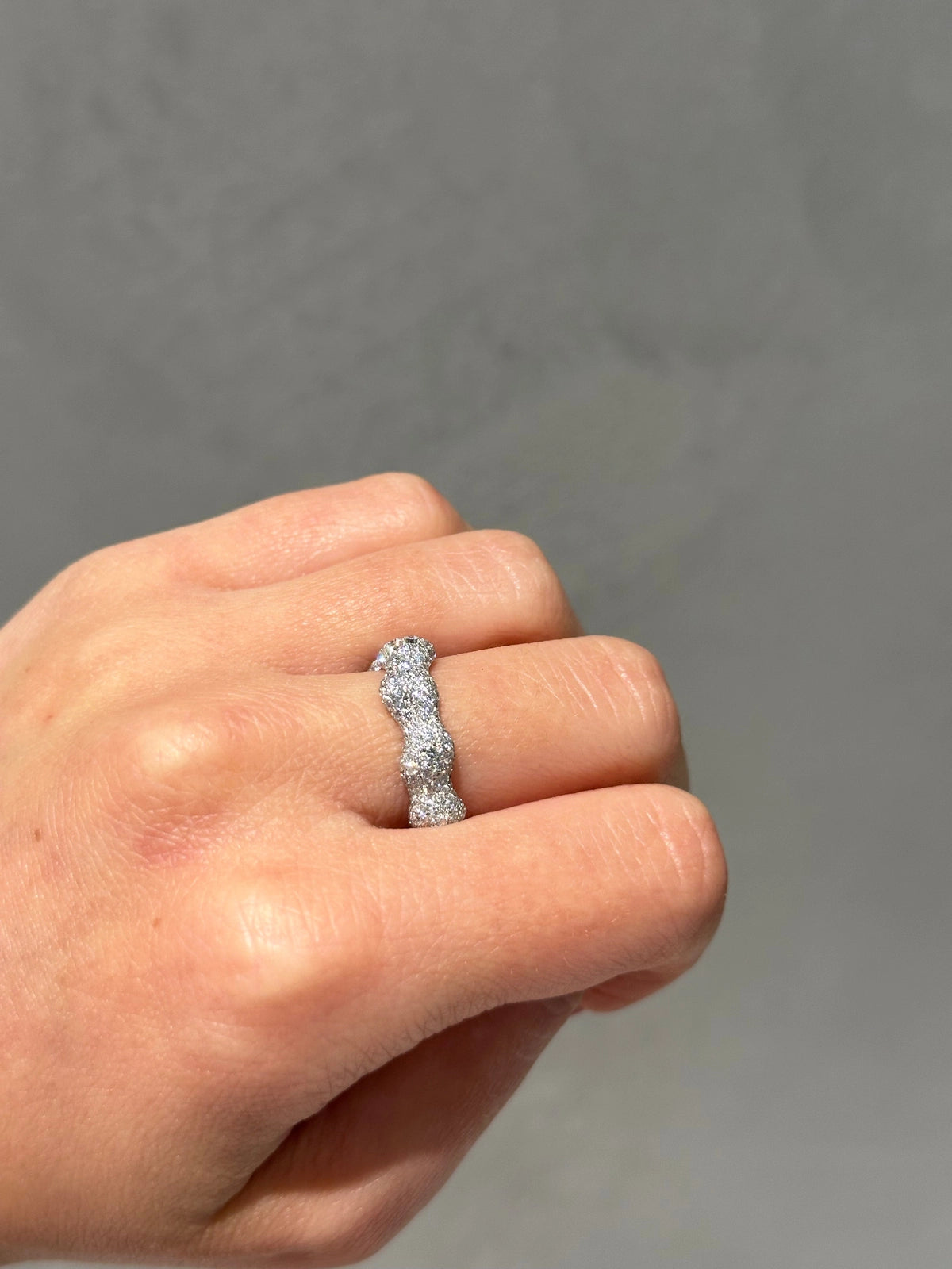 18K White Gold & Diamond Ring