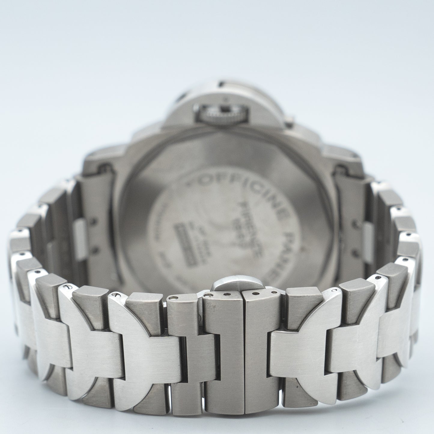 Panerai Luminor Marina AUTOMATIC Titanium PAM00221 44mm
