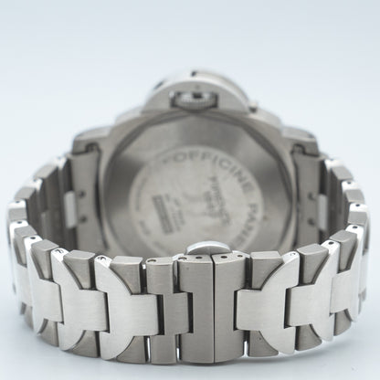 Panerai Luminor Marina AUTOMATIC Titanium PAM00221 44mm