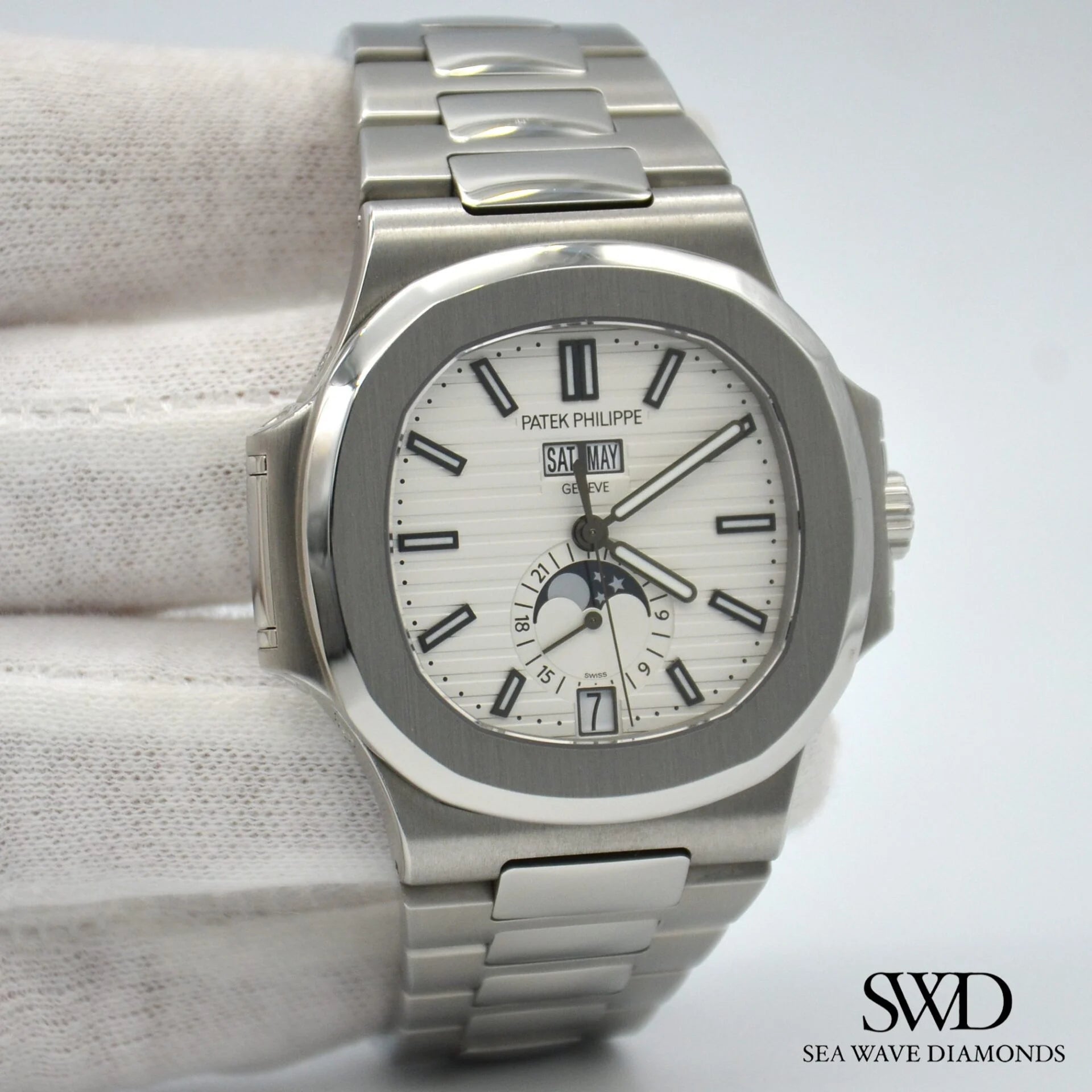 Patek Philippe Nautilus White Dial 5726/1A-010