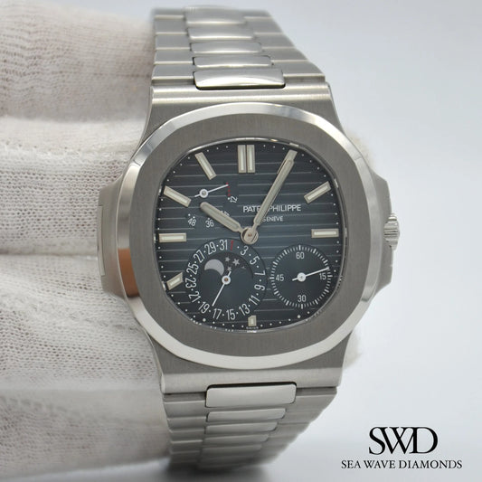 Patek Philippe Nautilus Blue Dial 5712/1A-001