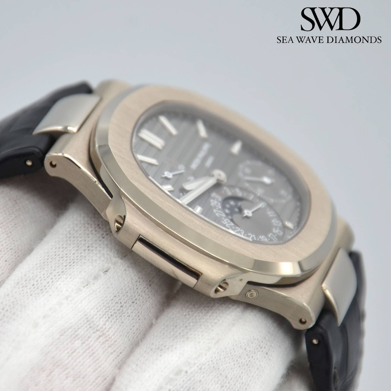 Patek Philippe Nautilus Slate grey dial 5712G-001