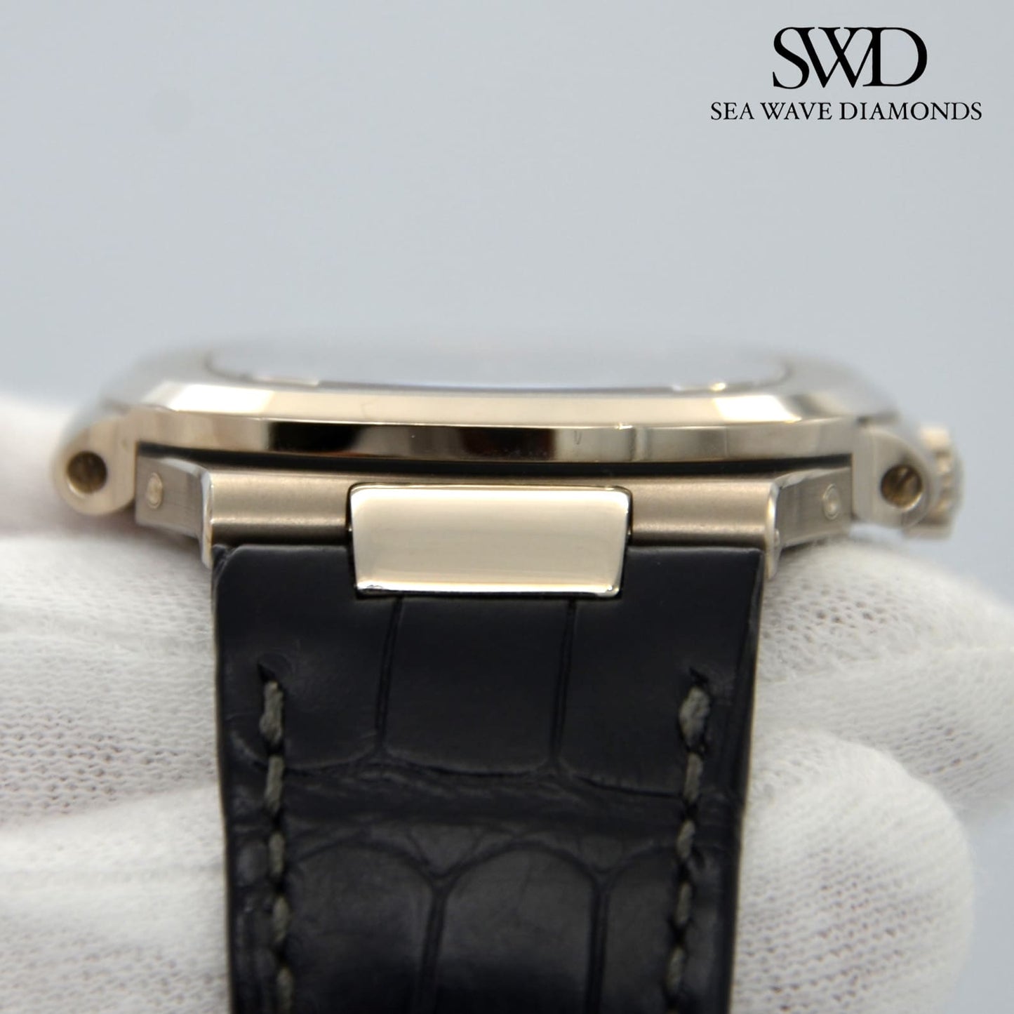 Patek Philippe Nautilus Slate grey dial 5712G-001