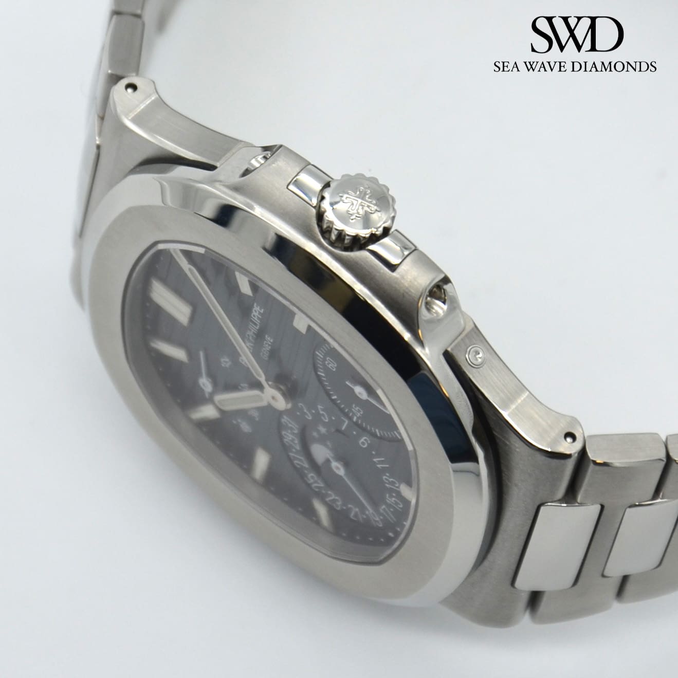 Patek Philippe Nautilus Blue Dial 5712/1A-001