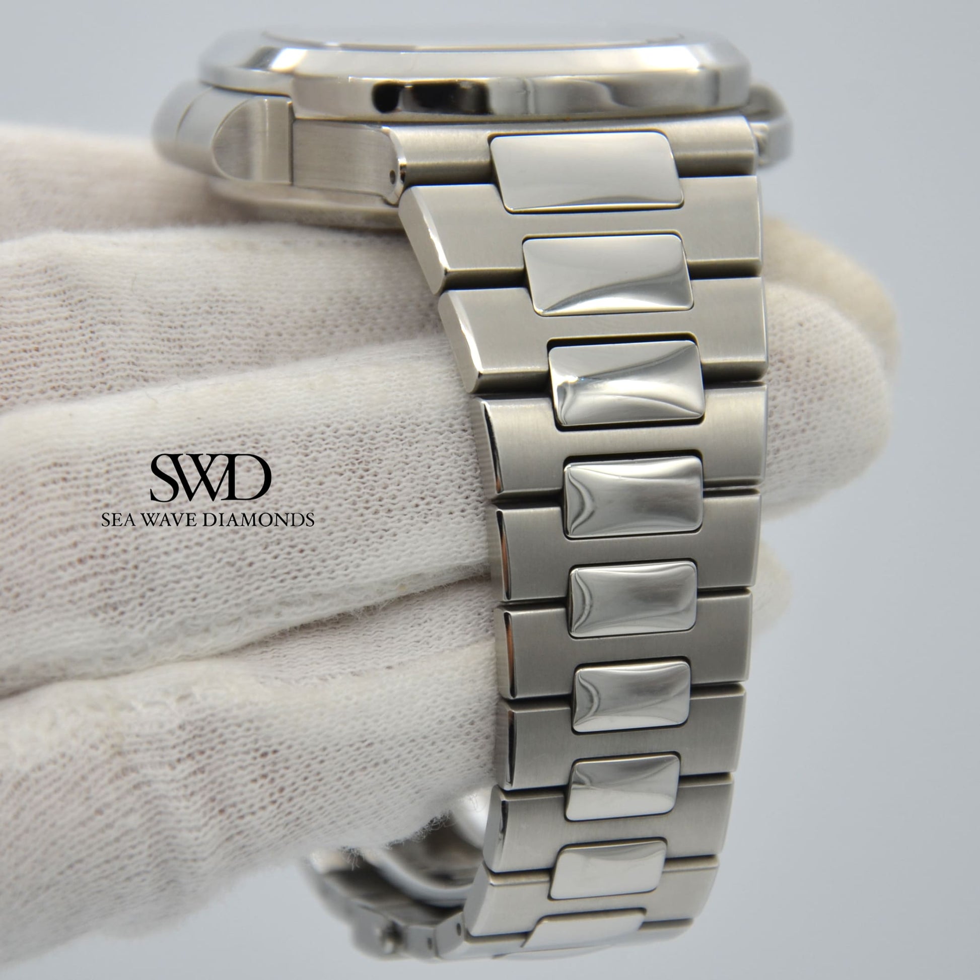 Patek Philippe Nautilus 5990/1A-001