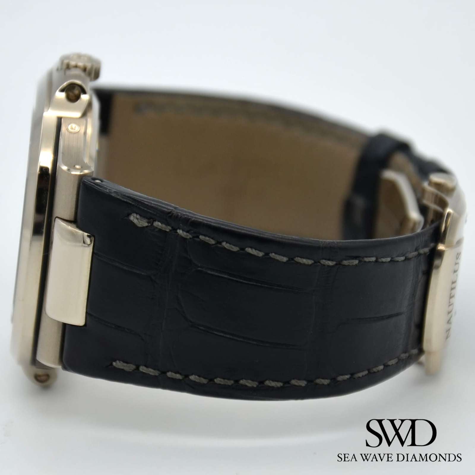 Patek Philippe Nautilus Slate grey dial 5712G-001