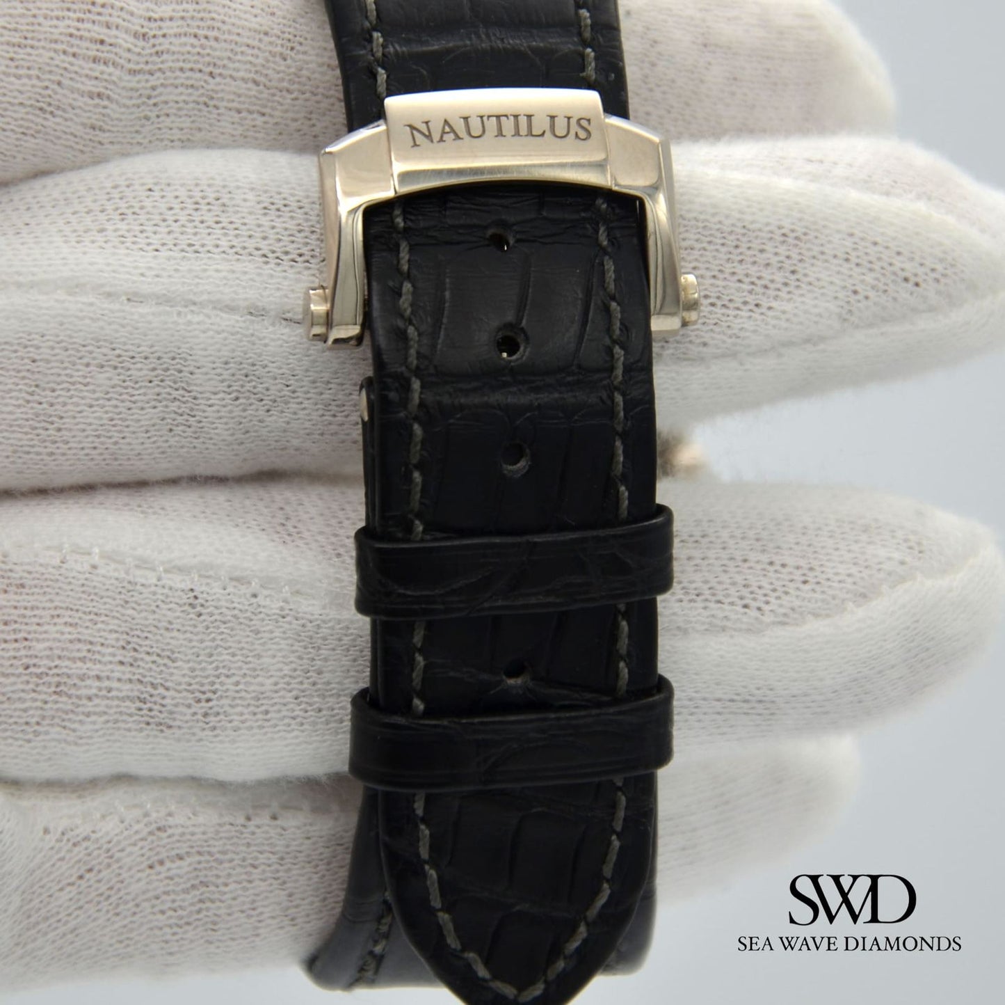 Patek Philippe Nautilus Slate grey dial 5712G-001