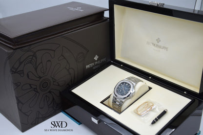 Patek Philippe Nautilus Blue Dial 5712/1A-001