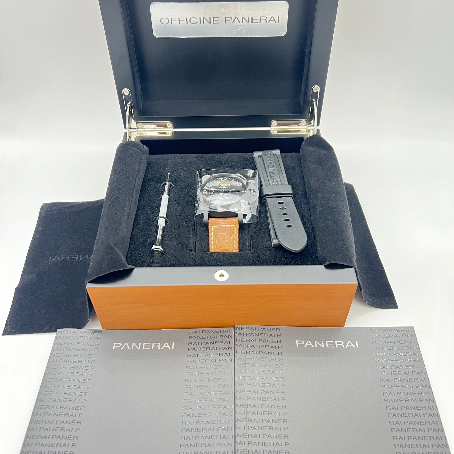Panerai Luminor 1950 3 Days Chrono Flyback Ceramica PAM00580 44mm
